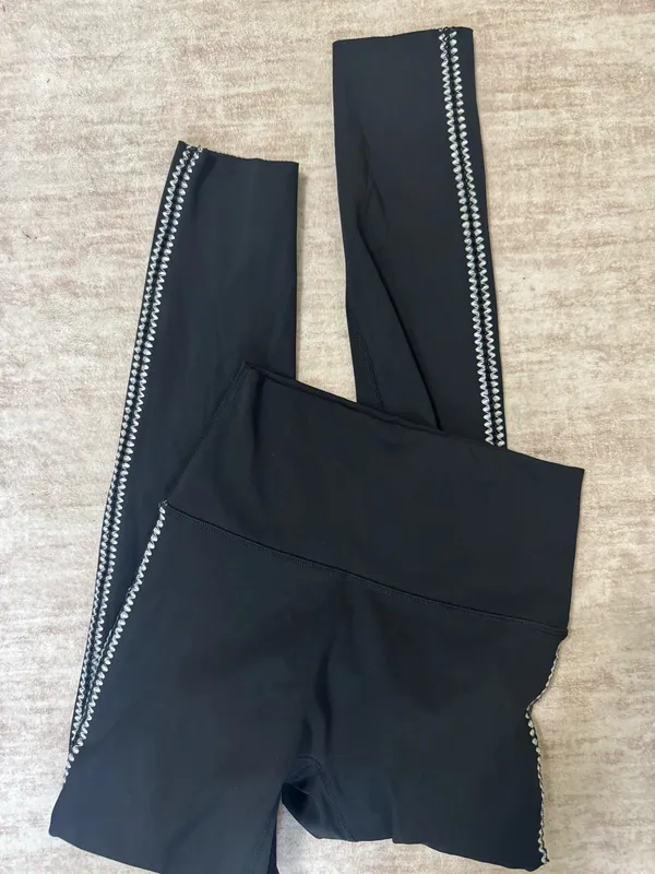 OFFLINE By Aerie Goals Crochet Inset Legging size small - Image 2