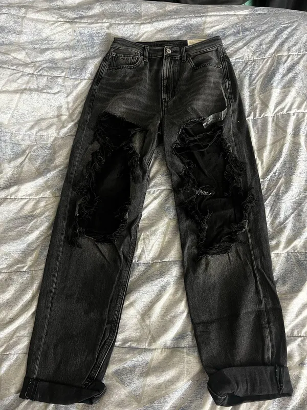 American Eagle Jeans - Image 2