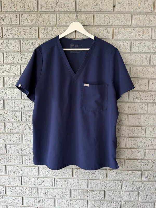 Figs Casma Three-Pocket Scrub Top Navy Blue Size XL - Image 3