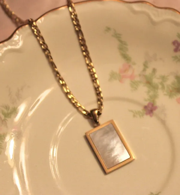 18k gold plated figaro chain with mother of pearl rectangle pendant - Image 2