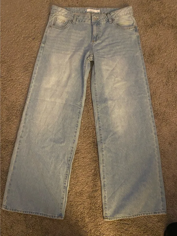 Wide-Leg Jeans - Image 3