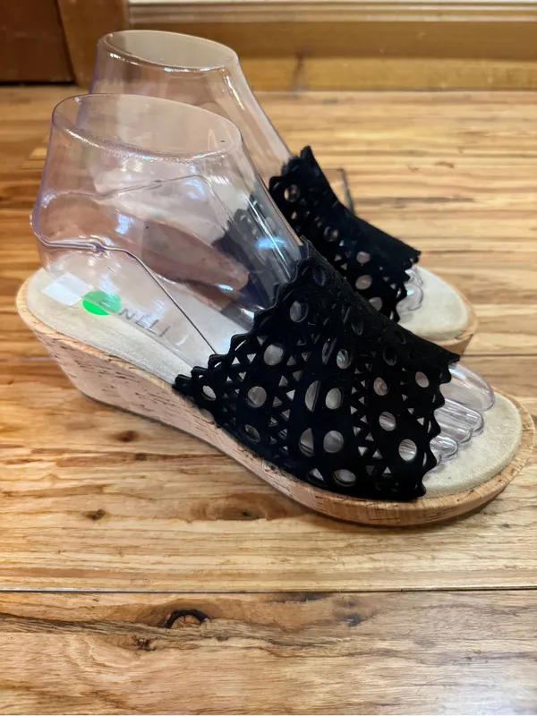 Vaneli Camme Black wedge sandal Cork Heel Size 6.5 - Image 2