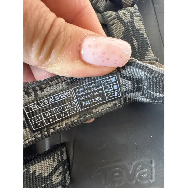 Teva Hurricane XLT2 Sandals Women‎ Size 5 Black Grey Geometric Strappy Gorpcore - Image 5