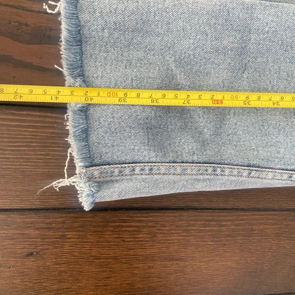 Revice NWT Women’s Size 26 Skinny Jeans Light Wash Distressed Stretch Denim - Image 5
