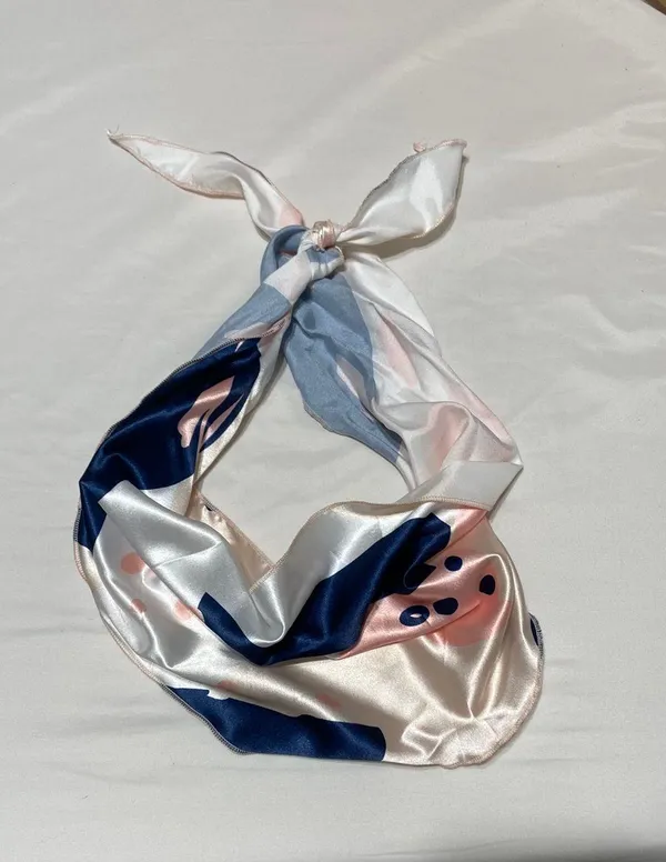 neck bandana / purse bandana - Image 2