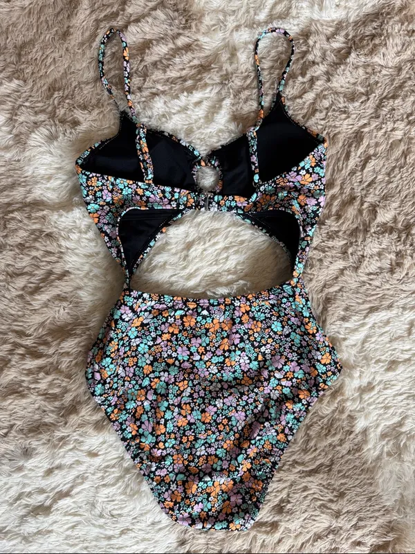 NWOT Juniors Floral Cutout One-Piece Swimsuit - Black with Pastel Flowers - Image 4