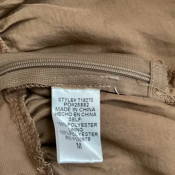Entro‎ V Neck Satin Ruched Top Size Medium Taupe - Image 4