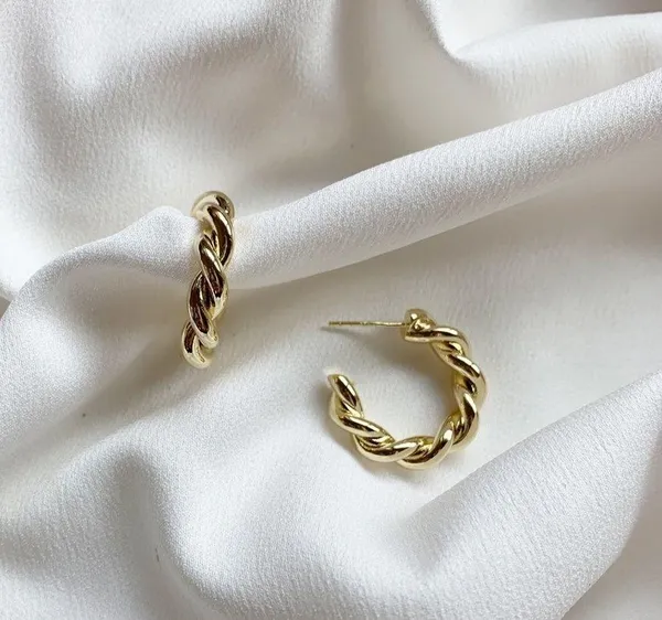 Gold twist hoop earrings - Image 6