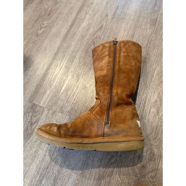 UGG Australia - Mid Calf Sheepskin Boots - Women’s 9, Chestnut - Image 9