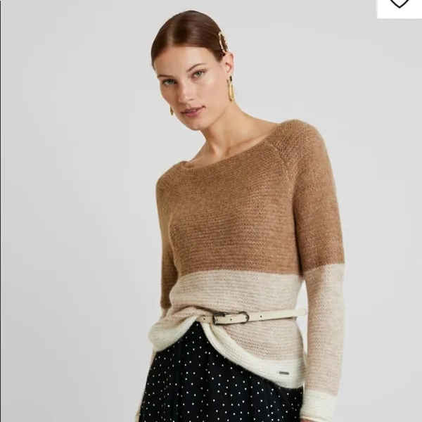 ABERCROMBIE & FITCH Soft Tonal Boatneck Dolman Sweater - Image 4