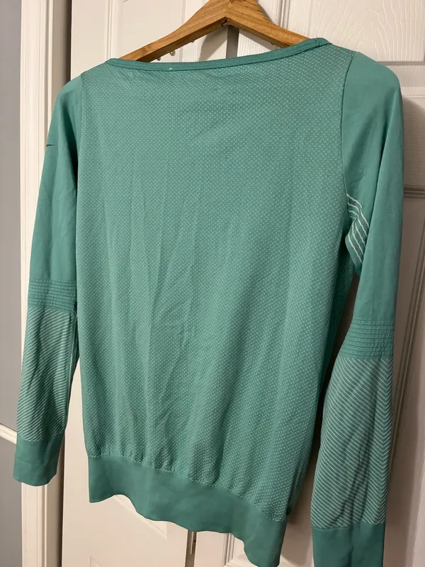 Nike Dri-Fit Long Sleeve Shirt - Image 2