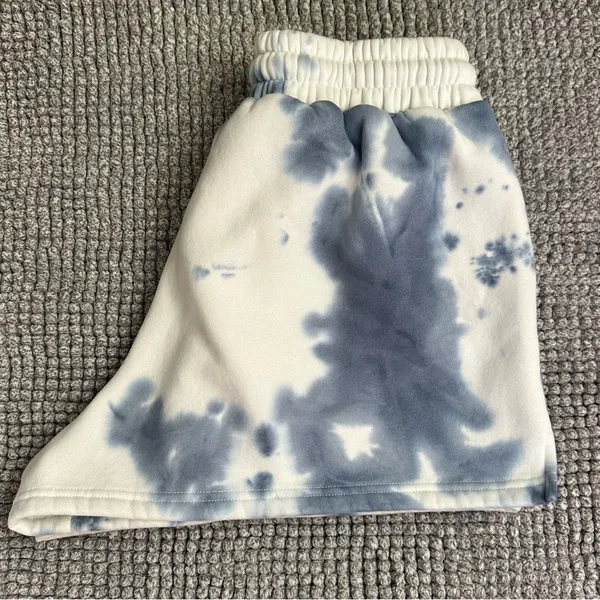 Comfrt Tie Dye Blue Shorts - Image 4