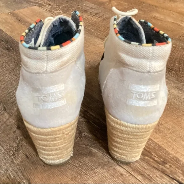TOMS Desert Wedge Espadrille Canvas Shoes in Whisper - Size 8 - Image 11