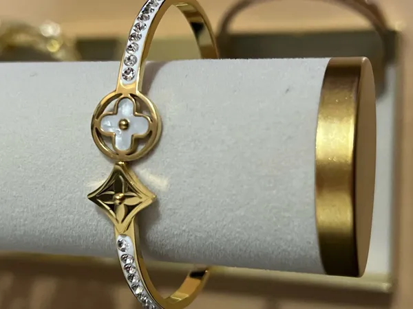Super elegant bracelet Gold - Image 5