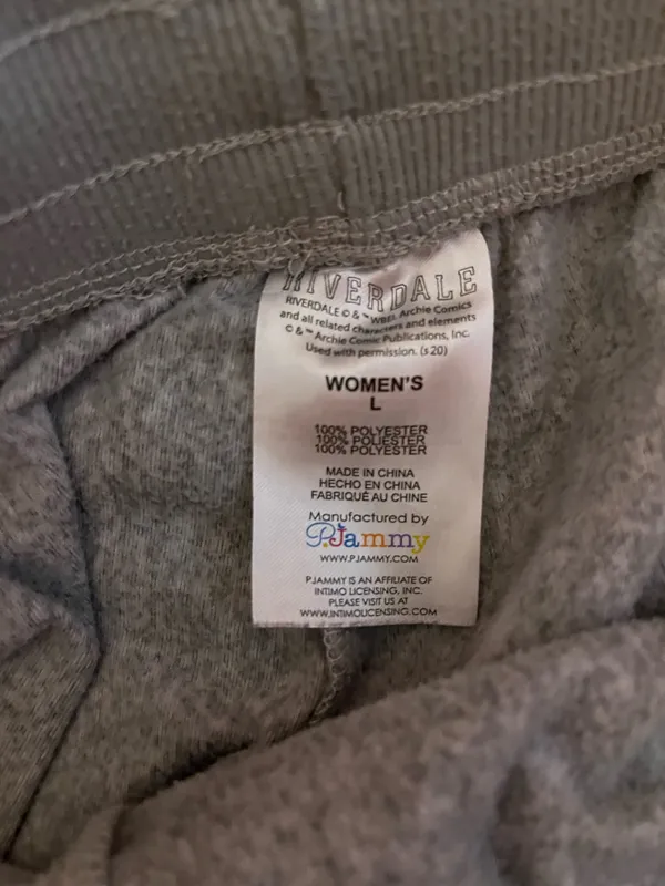 Riverdale PJ set Gray Size L - Image 3