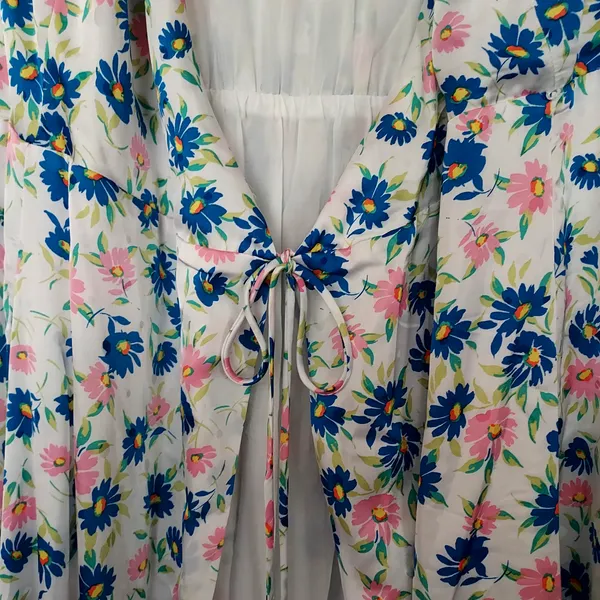 Draper James blue and pink floral short sleeve kimono/robe with tie front Sz MED - Image 2