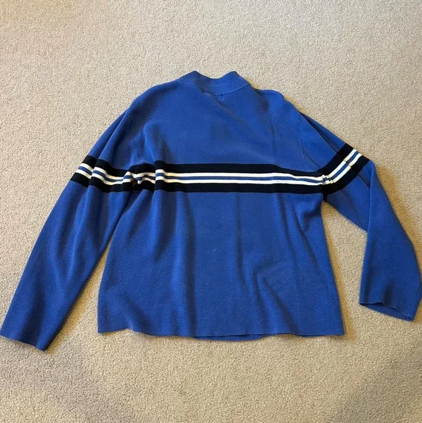 Vintage Old Navy Quarter-Zip Sweatshirt - Image 2