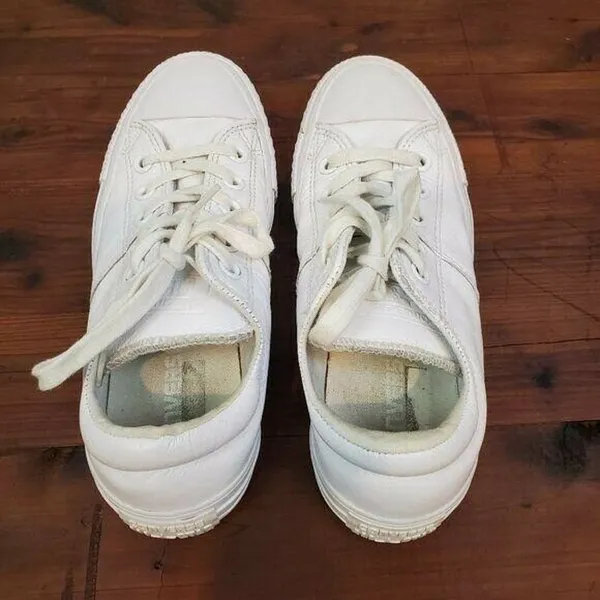 Converse Womens Shoes Size 6 White Leather Chuck Taylors Lace-Up Low Top - Image 4