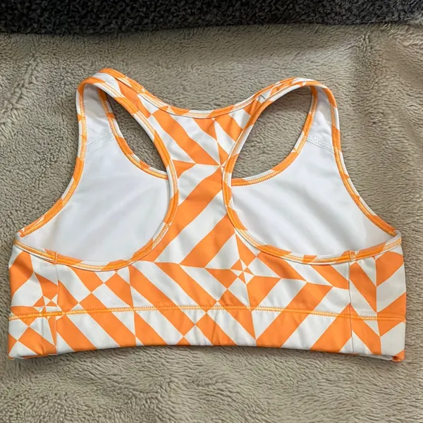 🎉4 for $20 Nike Swoosh Light Support Bra, Medium - Image 2