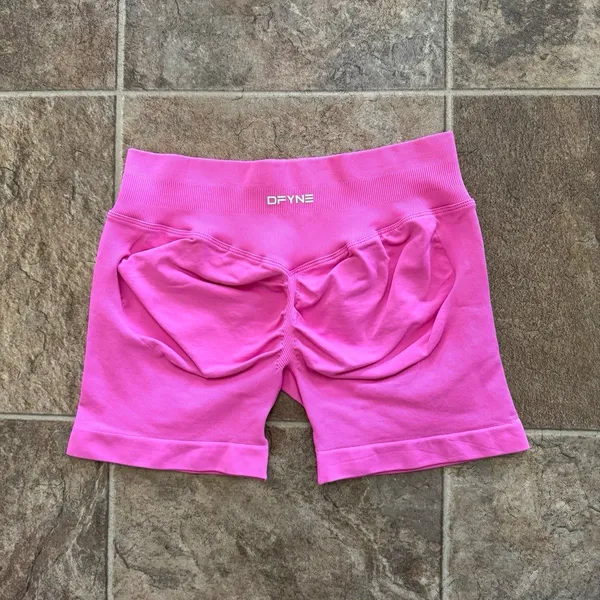 Dfyne Impact Shorts 4.5” Blossom Size Medium Pink - Image 7