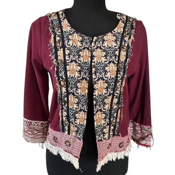 Gimmicks by BKE Boho Embroidered Jacket Size S Burgundy Open Front - Image 2