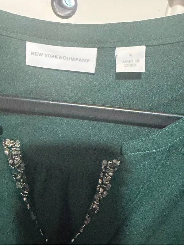 New York & Company Emerald Green‎ V-Neck Blouse - Image 3