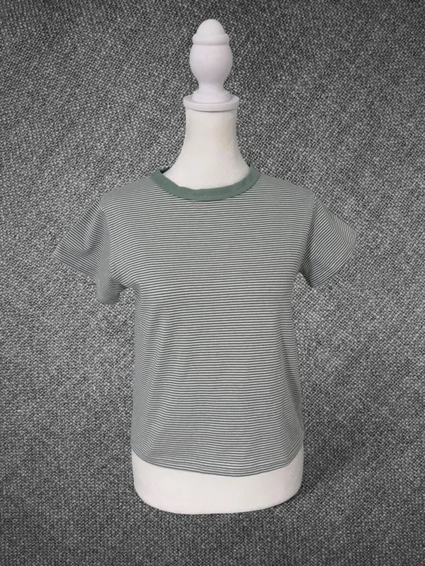 Women’s Sage Green Striped Tee Size 3 Short Sleeve T-Shirt - Image 3
