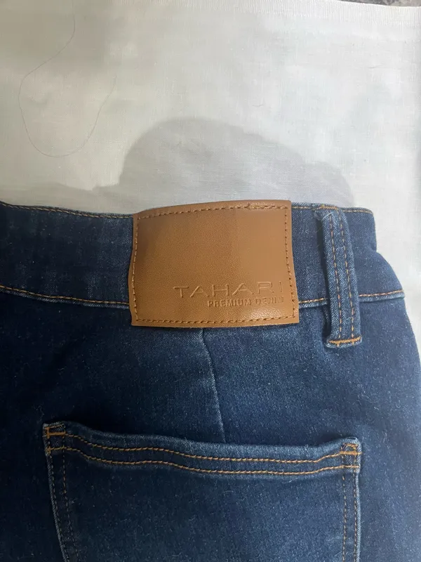 Tahari women’s straight jeans size 10 - Image 8