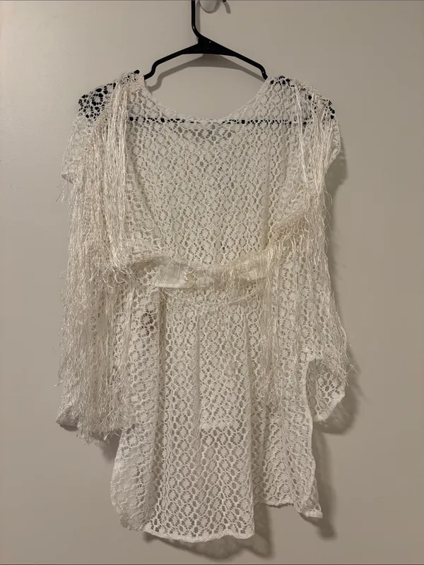 Free People White Sheer Knit Fringe Boho Cover Up Top Size Medium NEW - Image 5