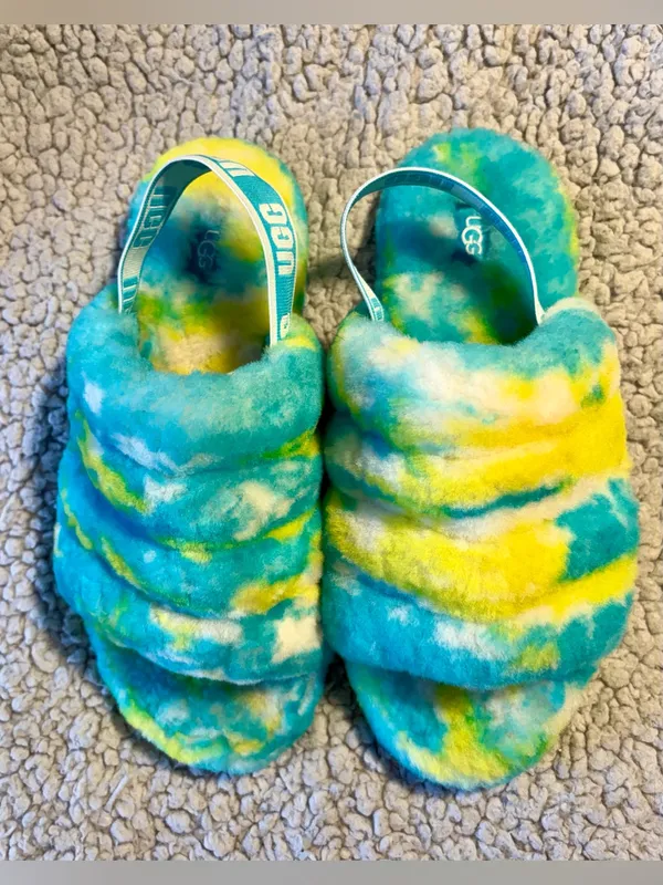 UGG Fluff Yeah Slide Tie Dye Blue Yellow Size 6Y (Fits Women’s 8) - EUC. - Image 2