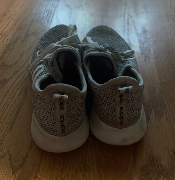 Sneakers - Image 2