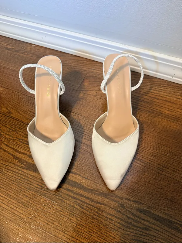 Eleanor Rose White Pointed - Image 3