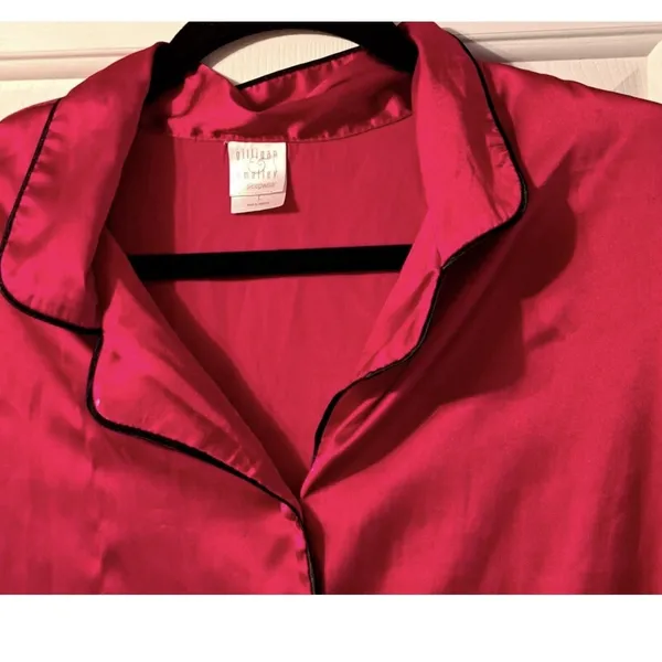 Gilligan & O'Malley Women Medium 2 Pc Sleepwear Set Red Satin Black Trim Pajamas - Image 5
