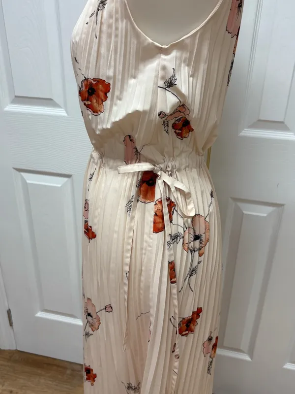 Vince‎ Tossed Poppy Pink V-Neck Pleated Midi Sleeveless Dress - Size S. - Image 2