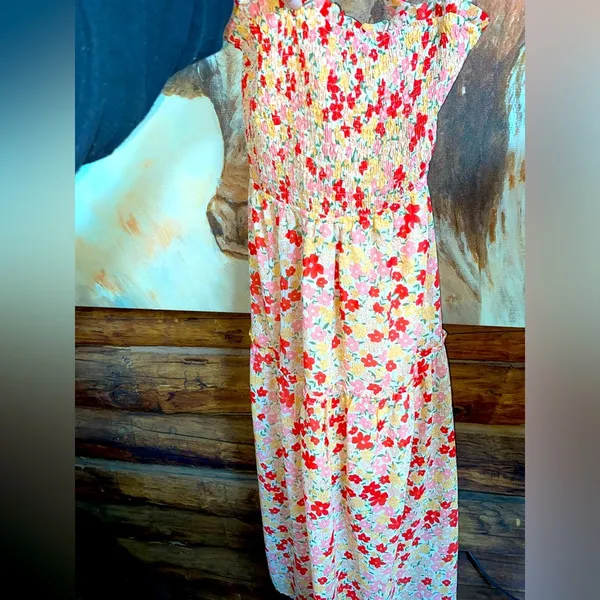 Boutique cross strap dress tie back floral maxi dress length - Image 3