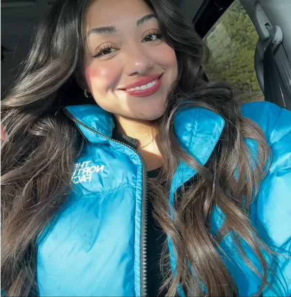 The North Face Puffer Jacket - Image 2
