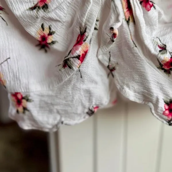 Altar'd State White Floral Milkmaid Tie Front Crop Coquette Bright Summer Top S - Image 3