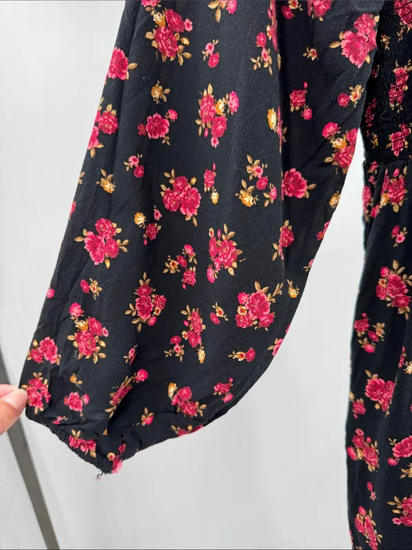 Old Navy Black Long-Sleeve Floral Square-Neck Dress smocked L dark romance - Image 7