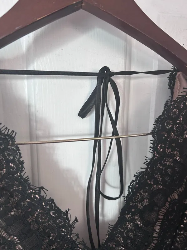 Francescas Black Lace V Neck Mini Dress - NWT size XS sexy going out date night - Image 3