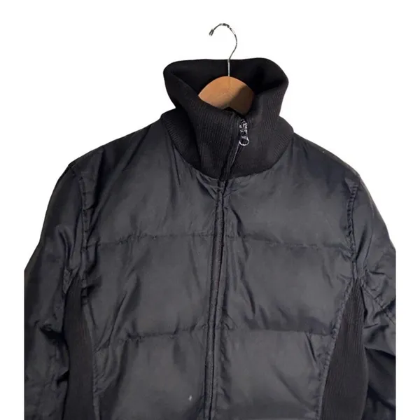Old Navy Puffer Coat Size Medium Black Side Panels Vintage Down Feather FLAWED - Image 7