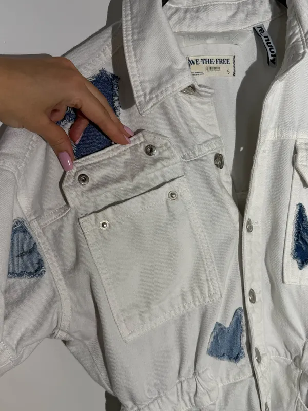 We The Free White Patchwork Denim Shortalls with Light Blue Heart Patch - Image 9