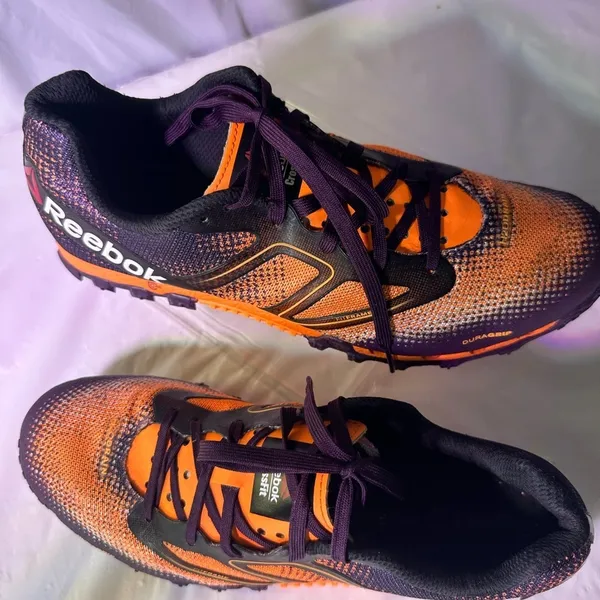 Reebok Black and Orange Sneakers - Image 4