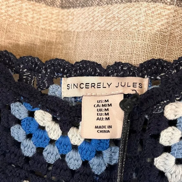 Sincerely Jules Blue‎ Crochet Crop Top Size Medium Blue - Image 5