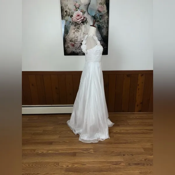 Elegant New Fiesta Organza White One-Shoulder Wedding Gown! - Image 4