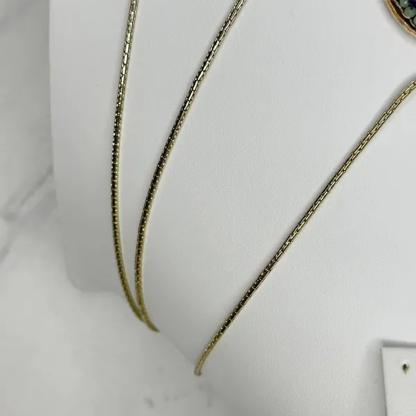 Chico's Layered Gold Tone Necklace Stone Cabochon Pendants ✨ - Image 9