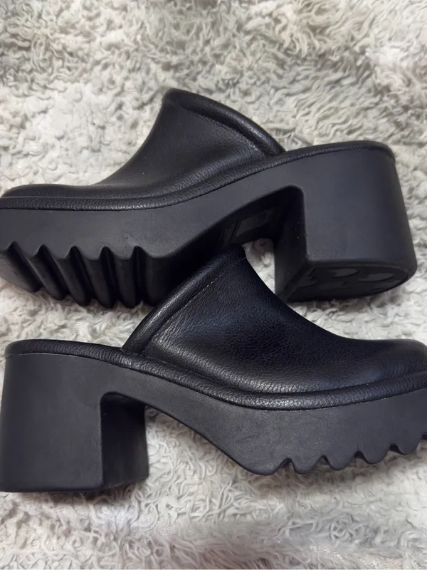 Vintage Style Unionbay "Amber" Black Chunky Platform Clogs - Size 7.5M - Image 6