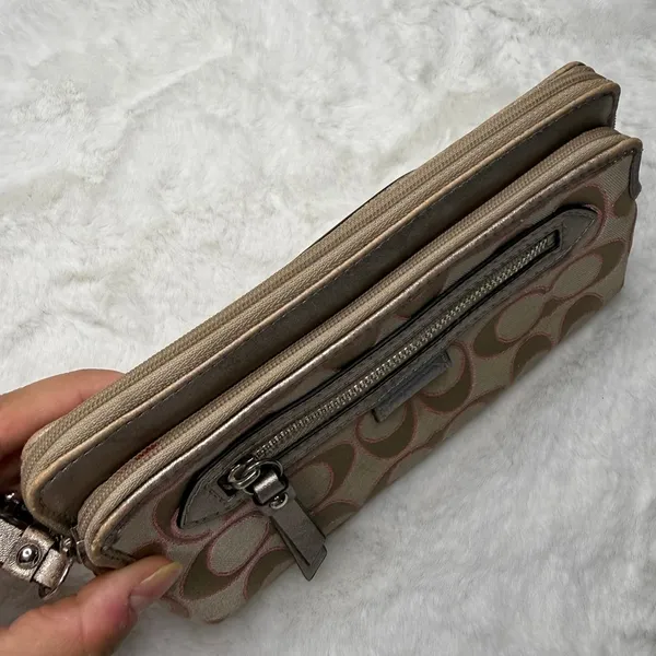 COACH Silver Pink Wristlet - Image 4