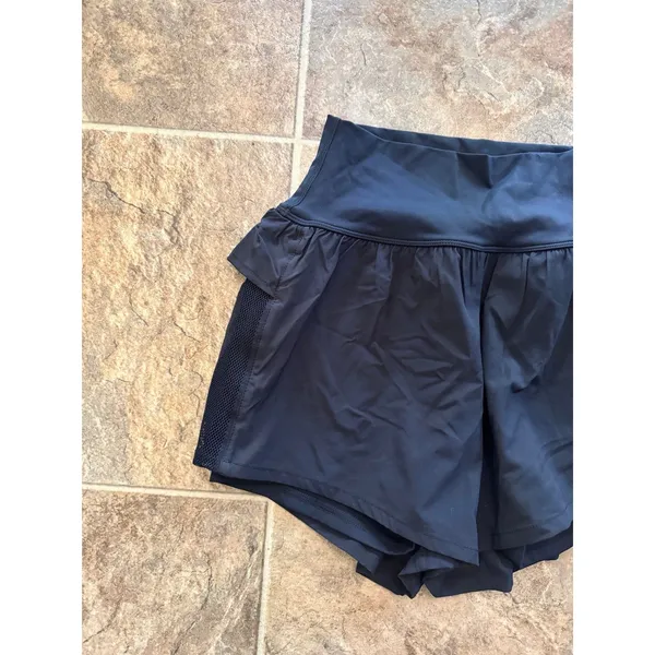 Halara Breezeful High Waisted Ruffle Contrast Mesh Yoga Shorts Black Small - Image 5
