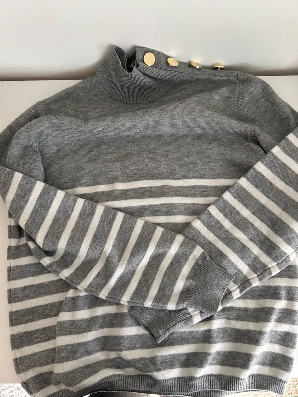 Striped Button Turtleneck Gray - Image 3