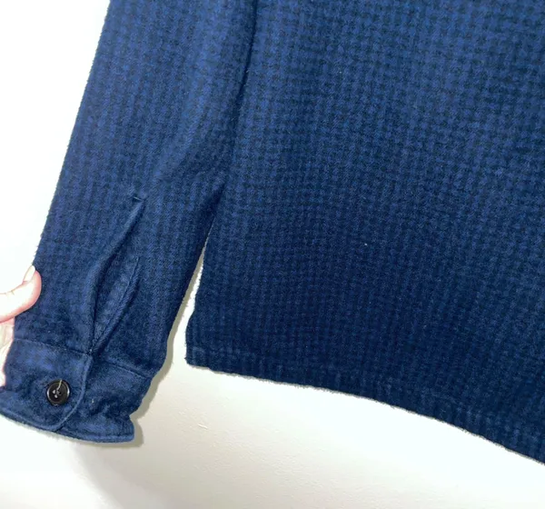 Abercrombie Relaxed Fit Navy And Black Small Plaid Shacket - Image 4
